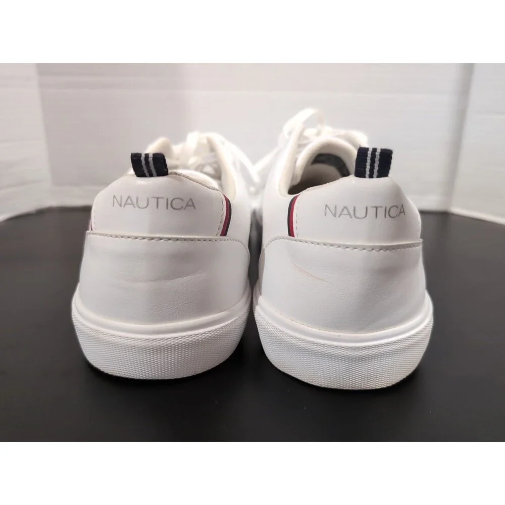NAUTICA GRAVES WHITE LACE UP SNEAKERS MEN'S SIZE 12 GENTLY WORN   EUC